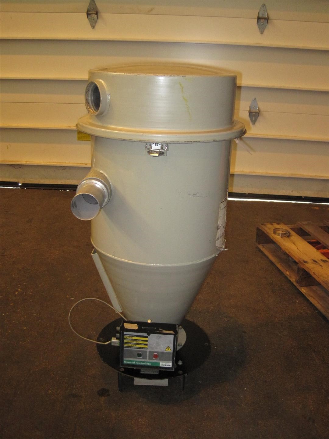 Conair FL15 Filterless Loader Plastic Machinery Used Plastic