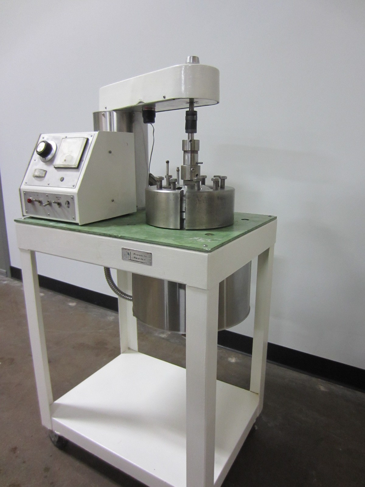 Parr Lab Pressure Reactor, Model 4511 Plastic Machinery Used